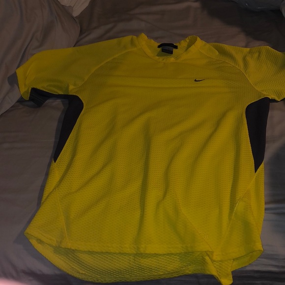 yellow nike shirt mens